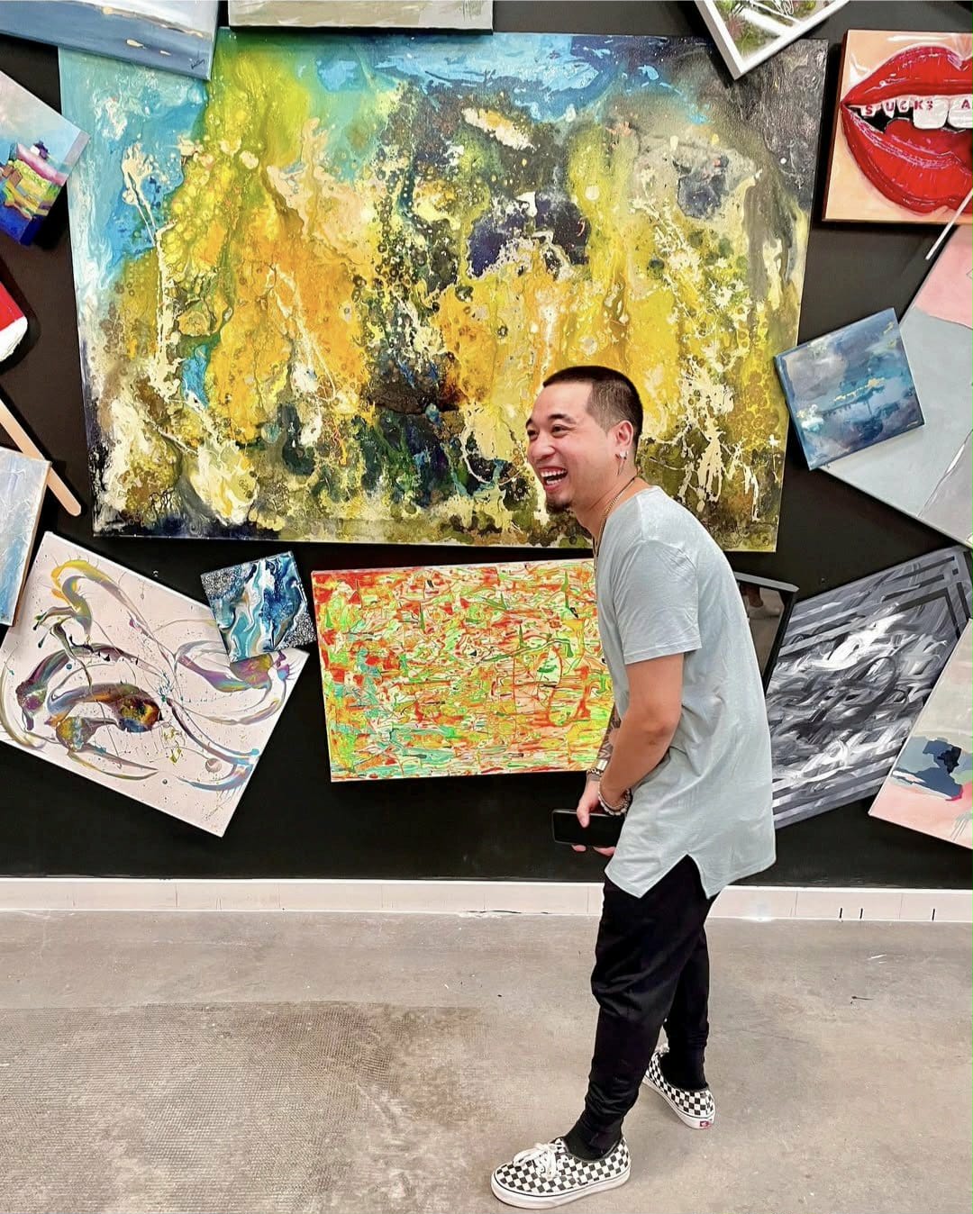 Jonathan at art gallery